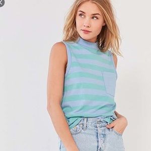LAST CHANCE! UO mock neck top